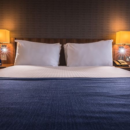 Holiday Inn Express Preston South By Ihg Exteriör bild