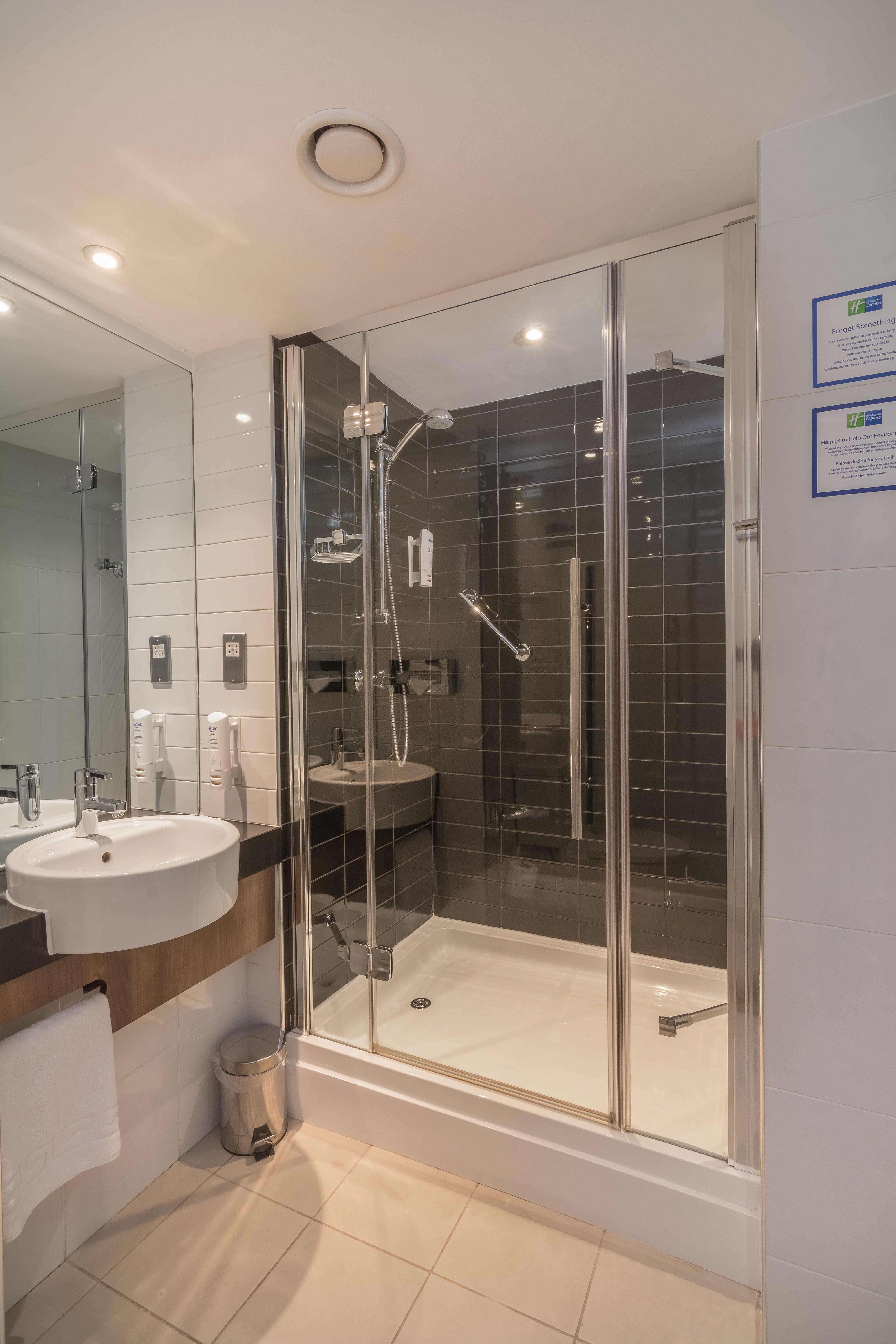 Holiday Inn Express Preston South By Ihg Exteriör bild