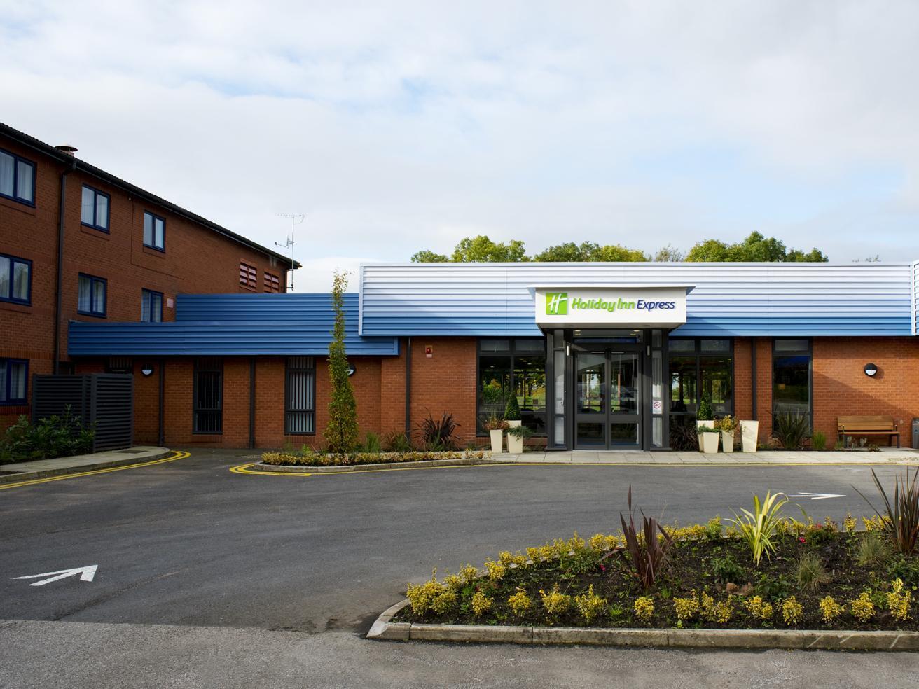Holiday Inn Express Preston South By Ihg Exteriör bild