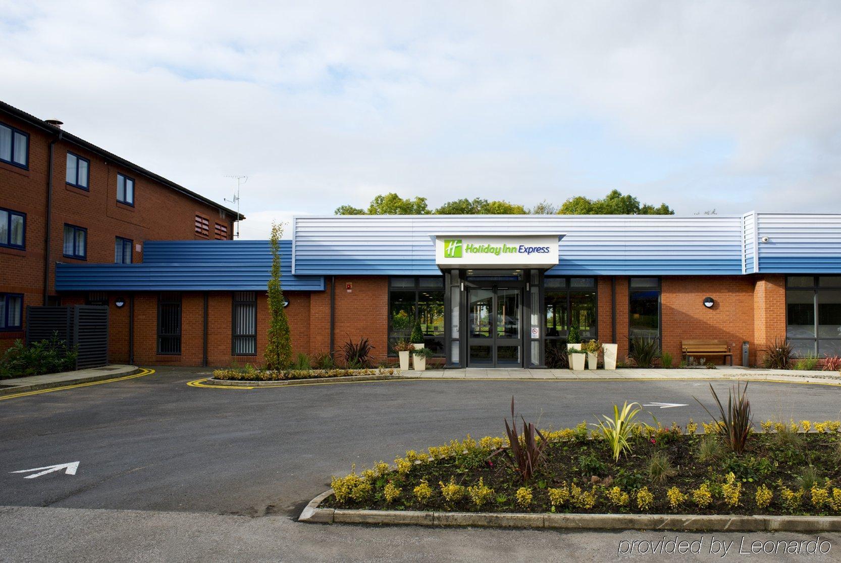Holiday Inn Express Preston South By Ihg Exteriör bild